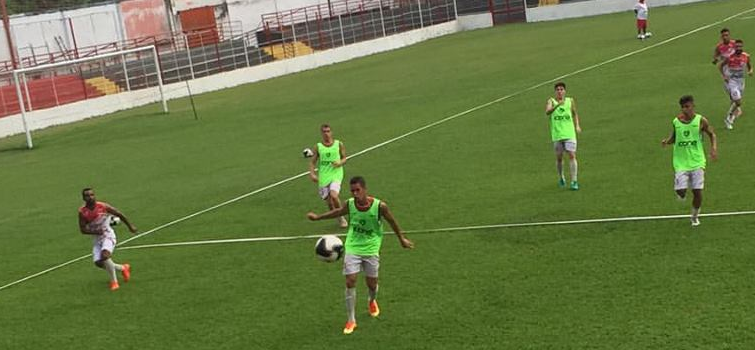 Guarani desmente leilão de estádio