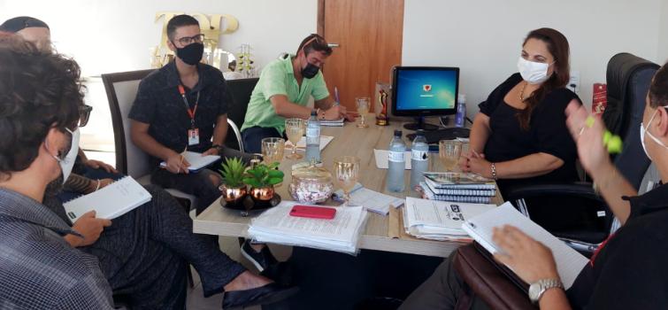 Reunião tem exposição de ideias para festivais gastronômicos