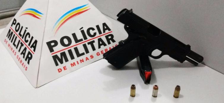 Pai tenta evitar prisão do filho e também é detido em Divinópolis